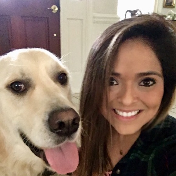 Meet your Posher, Cristina - Picture 2 of 2